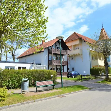 Strandstrasse * Graal-Müritz